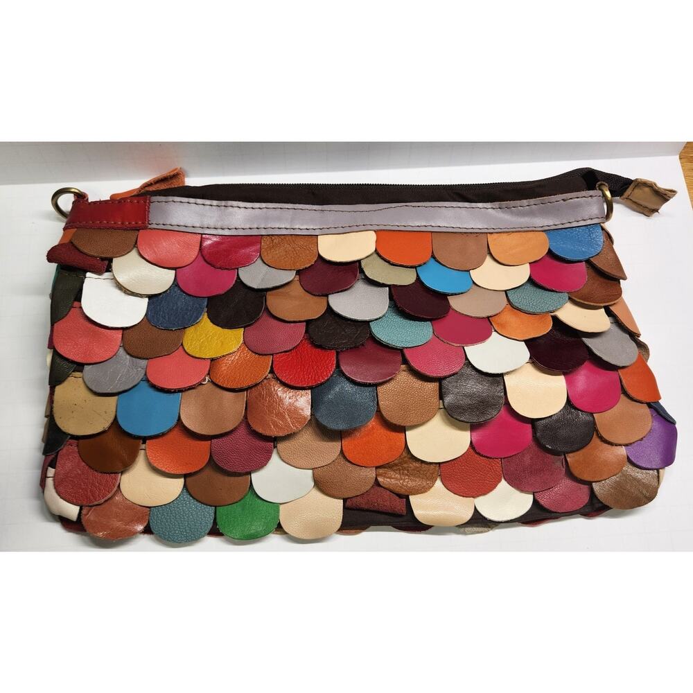 Leather‎ Multi Color Petal Scales Crossbody Bag Adorable EUC READ!! - Picture 3 of 5